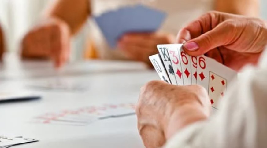 How to Play Klondike Solitaire Card Game? | Rules, Setup & Gameplay
